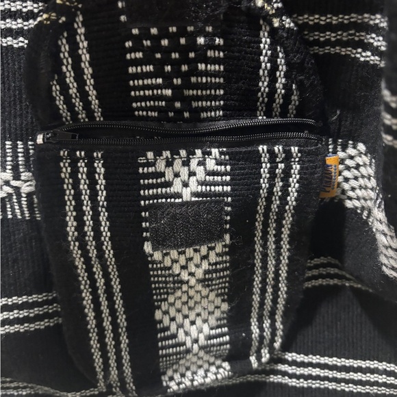 Pinzon Black and White Striped Backpack - Picture 3 of 6